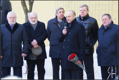 Открытие памятника Михаилу Маневичу 2013 23